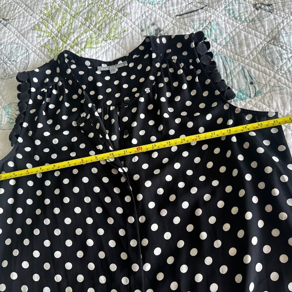 Daniel Rainn black polka dot top - Picture 5 of 5